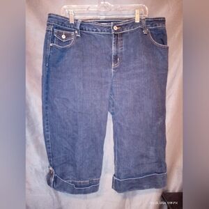 Cato women's blue denim plus size capris